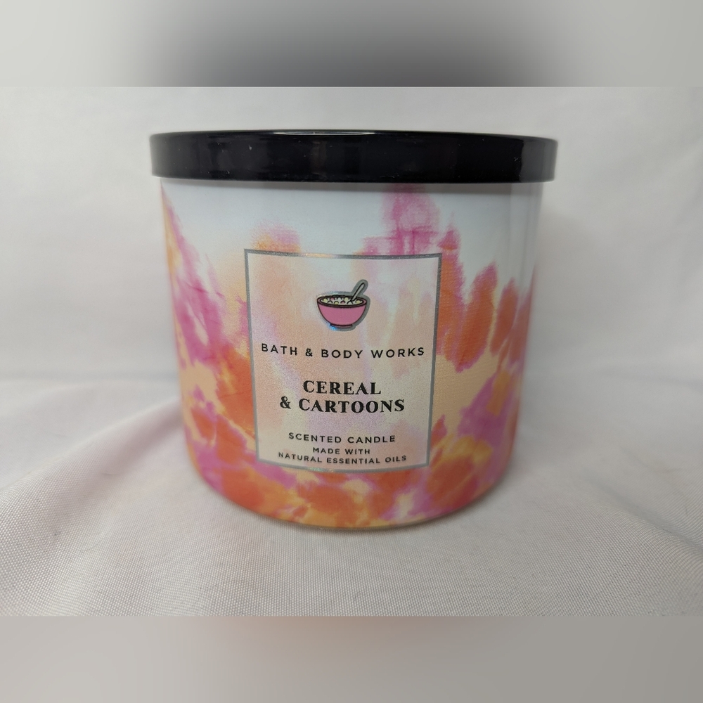 Bath & Body Works Cereal & Cartoons 3 Wick Scented Candle